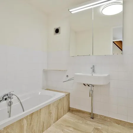 Holiday home Veermansplaat 40 - Noordzeepark *