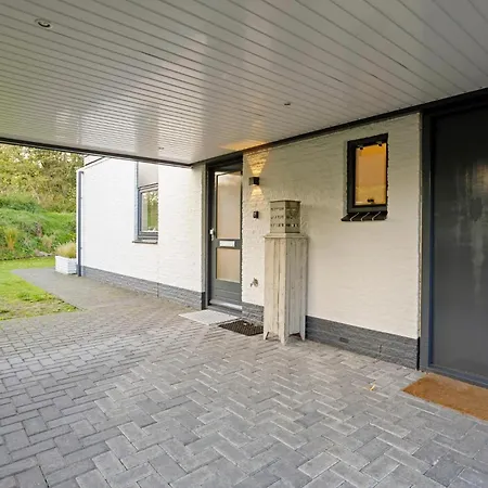 Holiday home Veermansplaat 40 - Noordzeepark Ouddorp