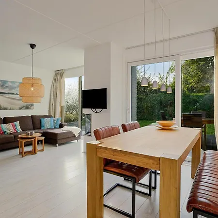 Holiday home Veermansplaat 40 - Noordzeepark *